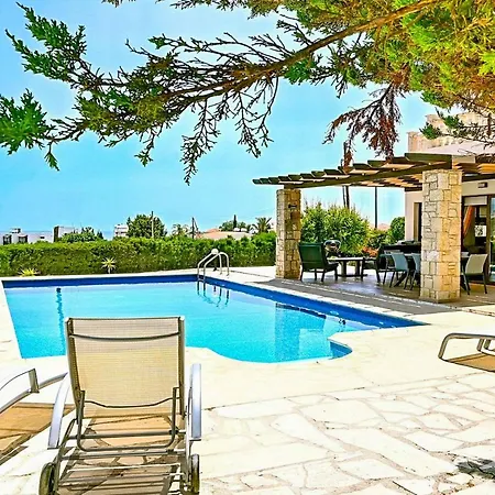 Villa Olivia Coral Peyia