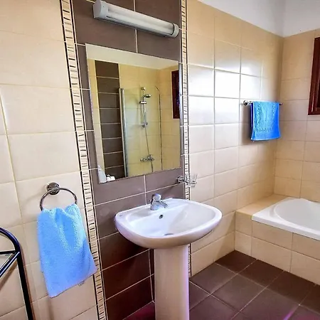 Olivia Coral Villa *