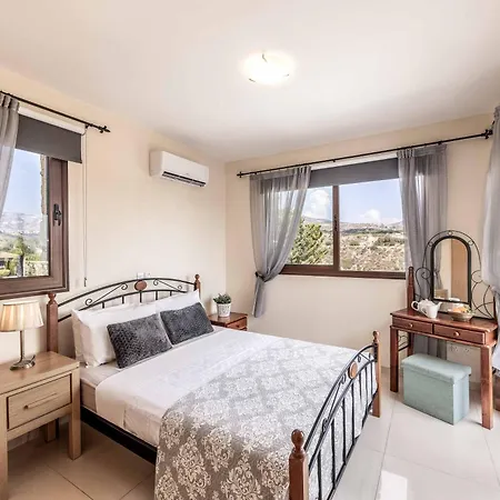 Olivia Coral Villa *