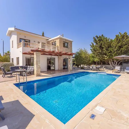 Olivia Coral * Peyia